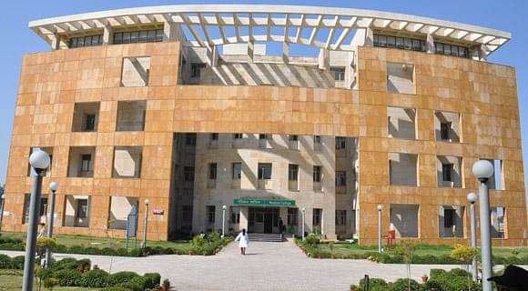 Bhagat_Phool_Singh_Medical_College_For_Women